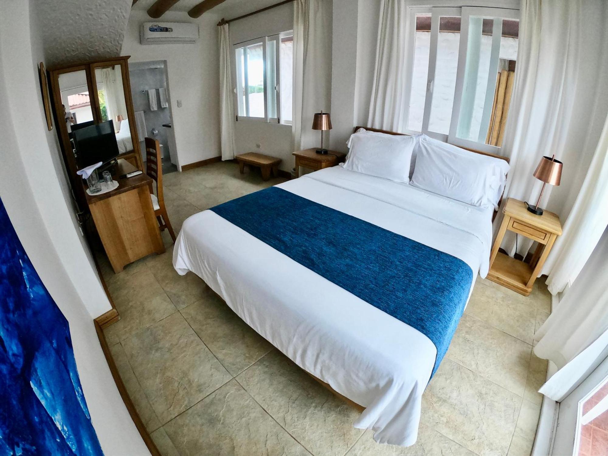 Hotel Angermeyer Waterfront Inn Puerto Ayora (Galapagos Islands) Exterior foto
